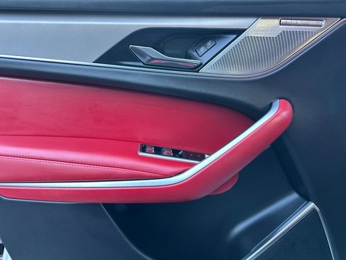 Used 2026 Jaguar F-PACE R-Dynamic S image 10