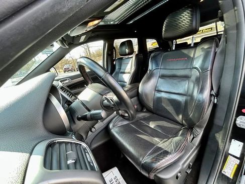 Used 2018 Jeep Grand Cherokee Trailhawk w/ Trailhawk Luxury Group image 12