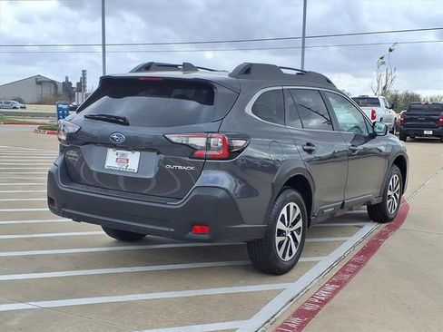 Certified 2025 Subaru Outback Premium image 4