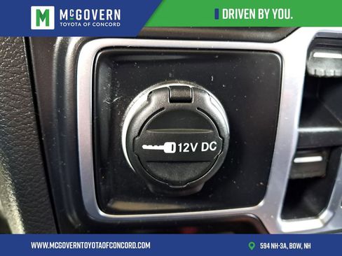 Used 2020 Jeep Gladiator Rubicon w/ Dual Top Group AWD/4WD image 34