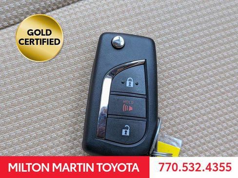 Certified 2025 Toyota RAV4 LE FWD image 27