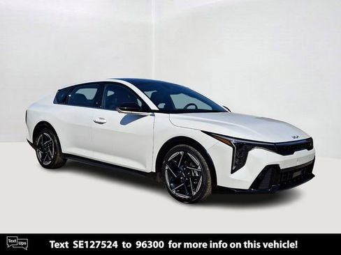 Certified 2025 Kia K4 GT-Line w/ GT-Line Sunroof Package image 1