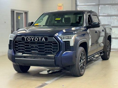 Used 2024 Toyota Tundra Limited AWD/4WD image 3