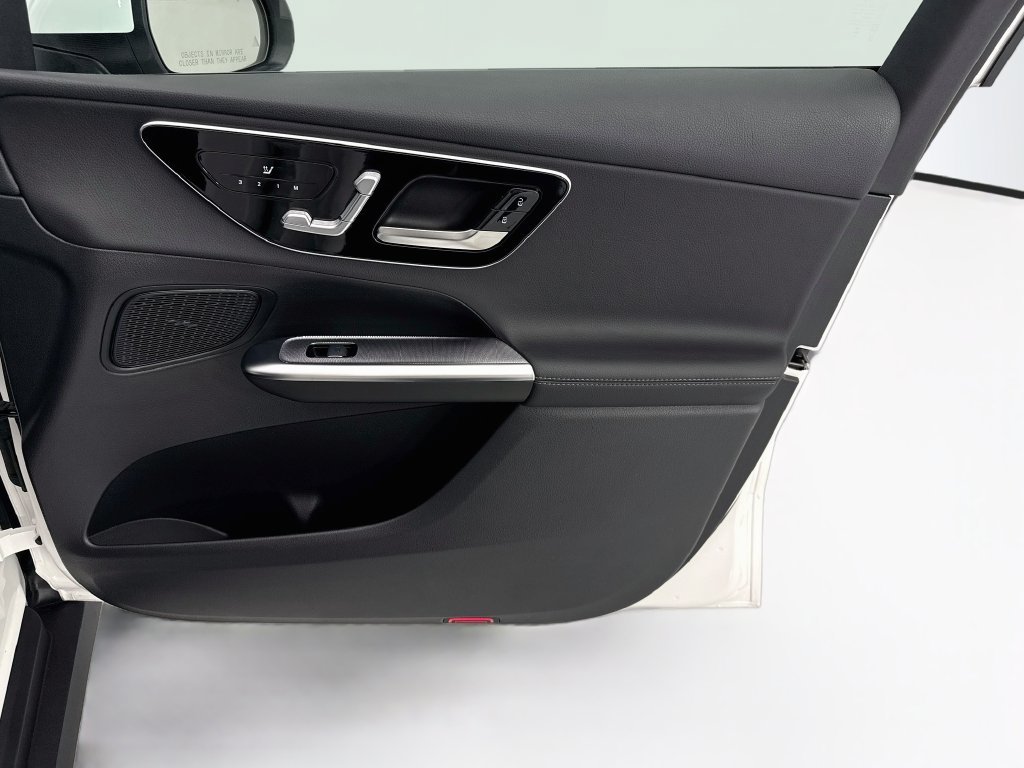 Certified 2026 Mercedes-Benz GLC 300 image 23