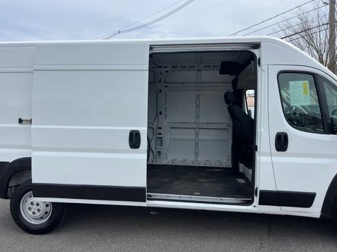 Used 2023 RAM ProMaster 2500 FWD image 28