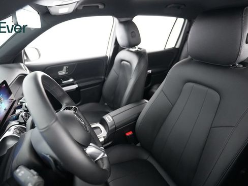 Used 2025 Mercedes-Benz EQB 250+ image 4