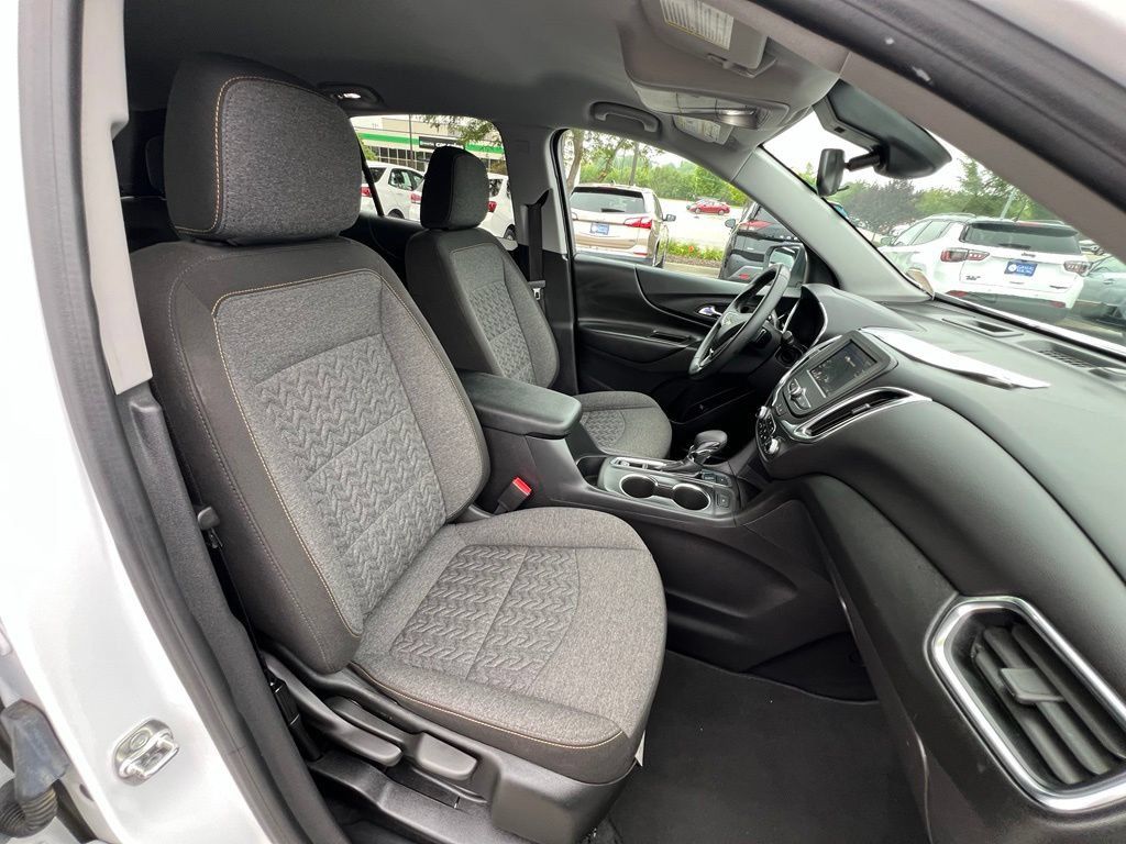 Used 2024 Chevrolet Equinox LT AWD/4WD image 29