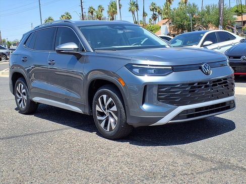 New 2026 Volkswagen Tiguan S image 1