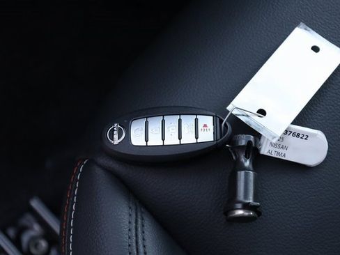 New 2025 Nissan Altima 2.5 SR w/ SR Premium Package image 27