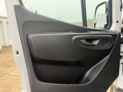 New 2026 Mercedes-Benz Sprinter 2500 image 15