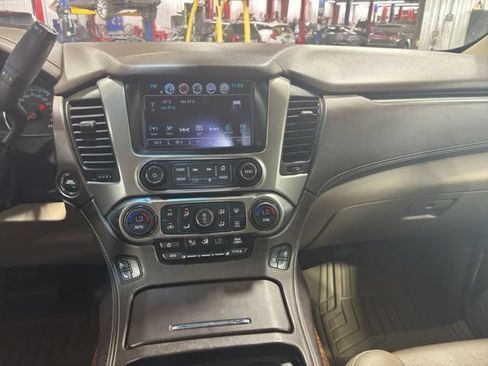 Used 2016 Chevrolet Tahoe LTZ AWD/4WD image 30