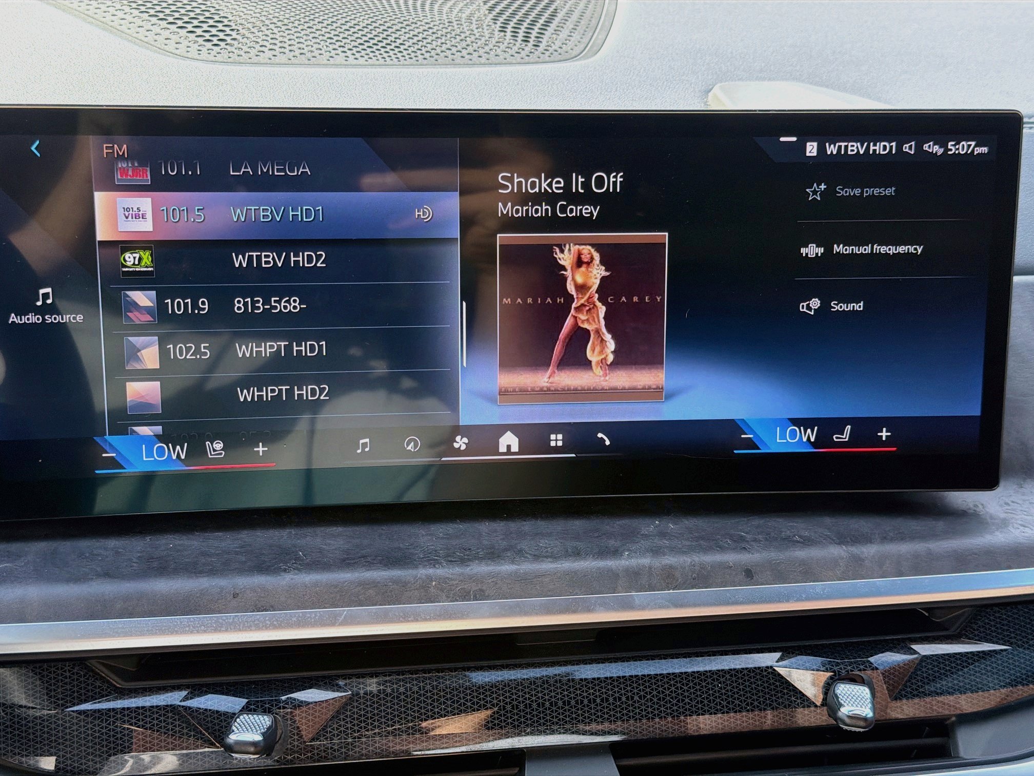 Used 2024 BMW X5 xDrive40i w/ Premium Package AWD/4WD image 31