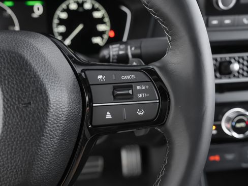 Used 2025 Honda Civic Sport image 20