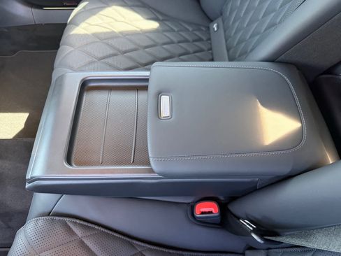 New 2026 Mercedes-Benz S 580 4MATIC Sedan image 17