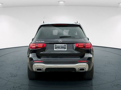 Used 2025 Mercedes-Benz GLB 250 image 6