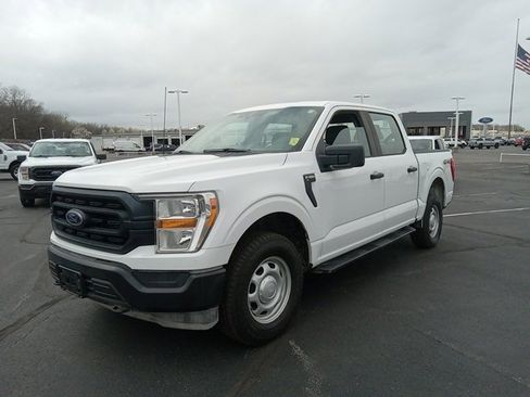 Used 2021 Ford F150 XL w/ Trailer Tow Package image 3