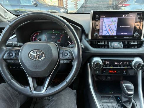 Used 2019 Toyota RAV4 Limited w/ Advanced Technology Package image 17
