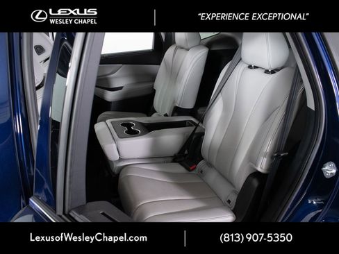 Used 2022 Acura MDX FWD w/ Technology Package image 22