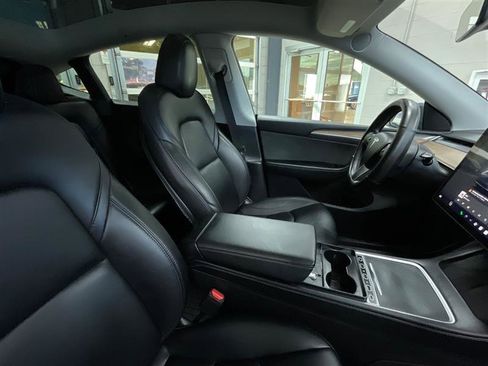 Used 2023 Tesla Model Y Long Range image 23