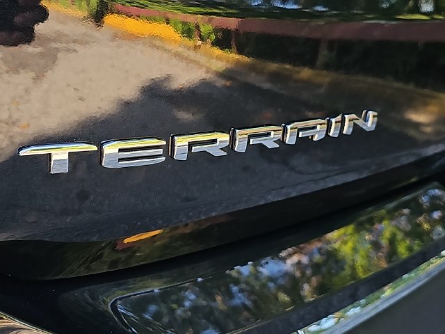 Used 2024 GMC Terrain SLT AWD/4WD image 28