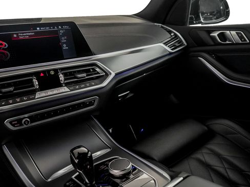 Used 2023 BMW X5 sDrive40i w/ Parking Assistance Package image 46