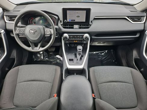 Used 2025 Toyota RAV4 XLE AWD/4WD image 16