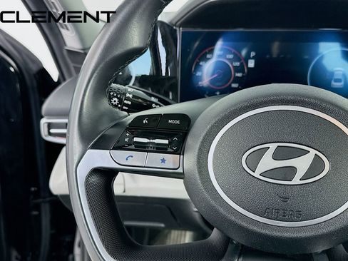 Used 2024 Hyundai Elantra Limited image 15