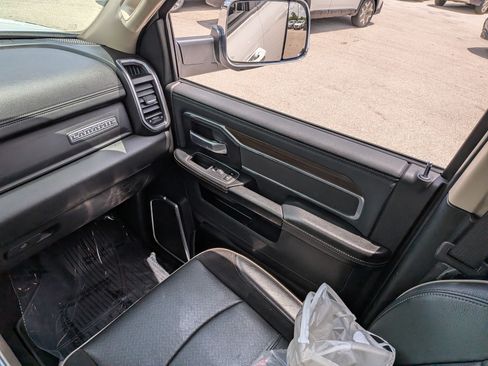 Used 2022 RAM 2500 Laramie AWD/4WD image 17