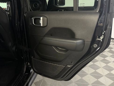 Used 2023 Jeep Wrangler Unlimited Rubicon 4xe w/ Steel Bumper Group image 29