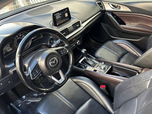 Used 2017 MAZDA MAZDA3 Touring image 10