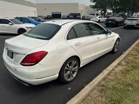 Used 2018 Mercedes-Benz C 350e Sedan w/ Premium Package image 5