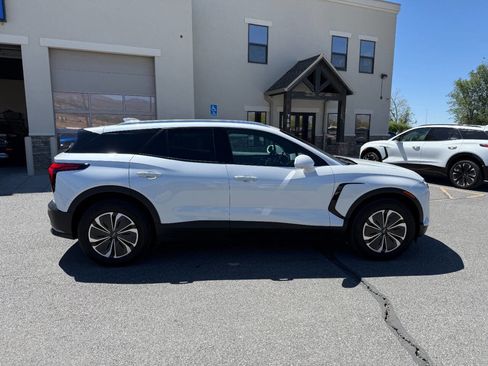 Used 2024 Chevrolet Blazer EV LT AWD/4WD image 8