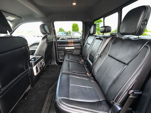 Used 2019 Ford F150 Lariat w/ Trailer Tow Package AWD/4WD image 23