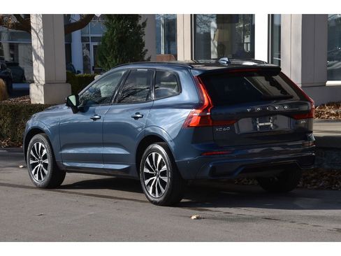 Certified 2023 Volvo XC60 B5 Plus w/ Protection Package Premier image 6