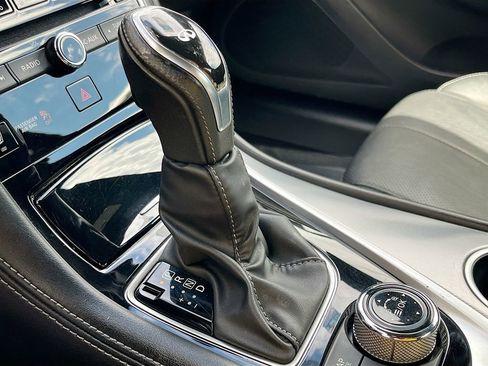 Used 2021 INFINITI Q60 3.0t Luxe w/ Essential Package image 16