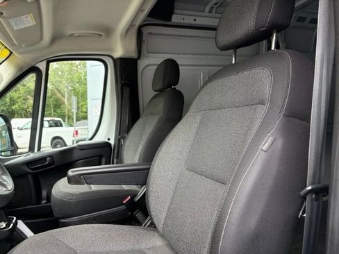 Used 2023 RAM ProMaster 2500 FWD image 9