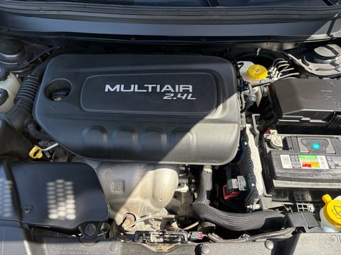 Used 2018 Jeep Cherokee Limited w/ Trailer Tow Group AWD/4WD image 34
