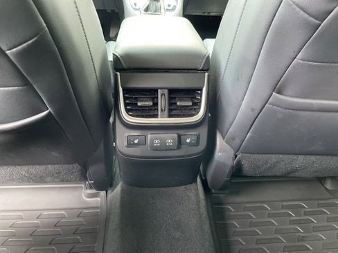 Used 2022 Subaru Outback Limited image 31