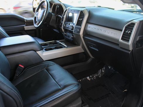 Used 2019 Ford F250 Lariat w/ Lariat Ultimate Package AWD/4WD image 20