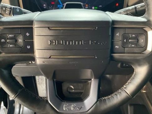 Used 2025 GMC Hummer EV 2X image 41