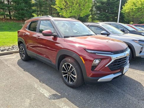 Certified 2025 Chevrolet TrailBlazer LT w/ LT Cold Weather Package image 3