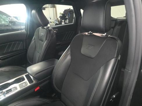 Used 2023 Ford Edge ST AWD/4WD image 16