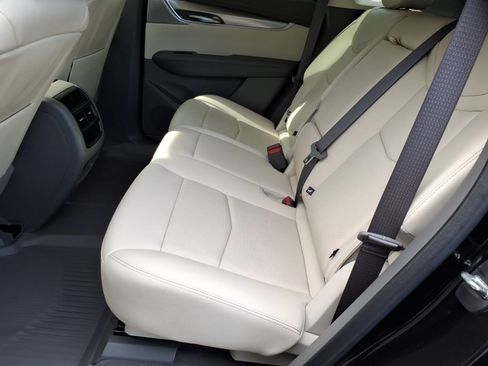 Certified 2023 Cadillac XT5 Premium Luxury w/ LPO, Floor Liner Package AWD/4WD image 11