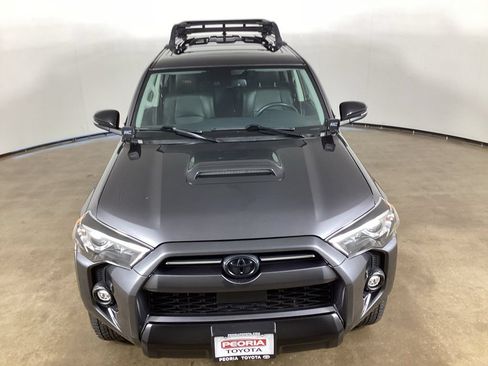 Used 2021 Toyota 4Runner Venture w/ Moonroof Package AWD/4WD image 4
