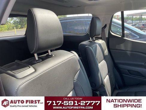 Used 2019 GMC Acadia SLT AWD/4WD image 16