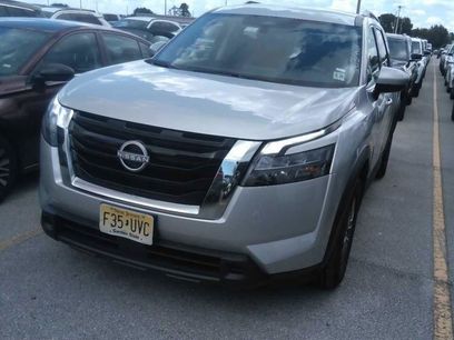 Certified 2024 Nissan Pathfinder SV