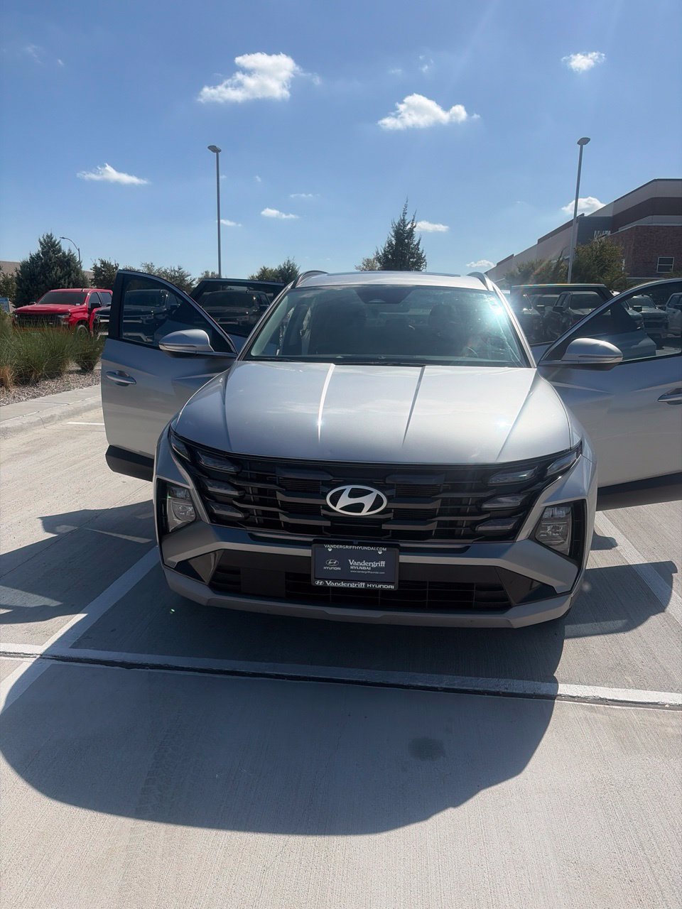 Used 2025 Hyundai Tucson SEL FWD image 1