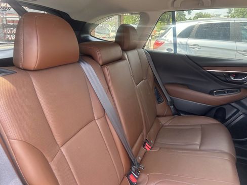 Used 2022 Subaru Outback Touring AWD/4WD image 19