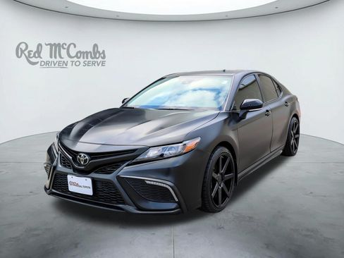 Used 2024 Toyota Camry SE FWD image 1