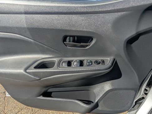 Used 2021 Nissan Versa S image 22